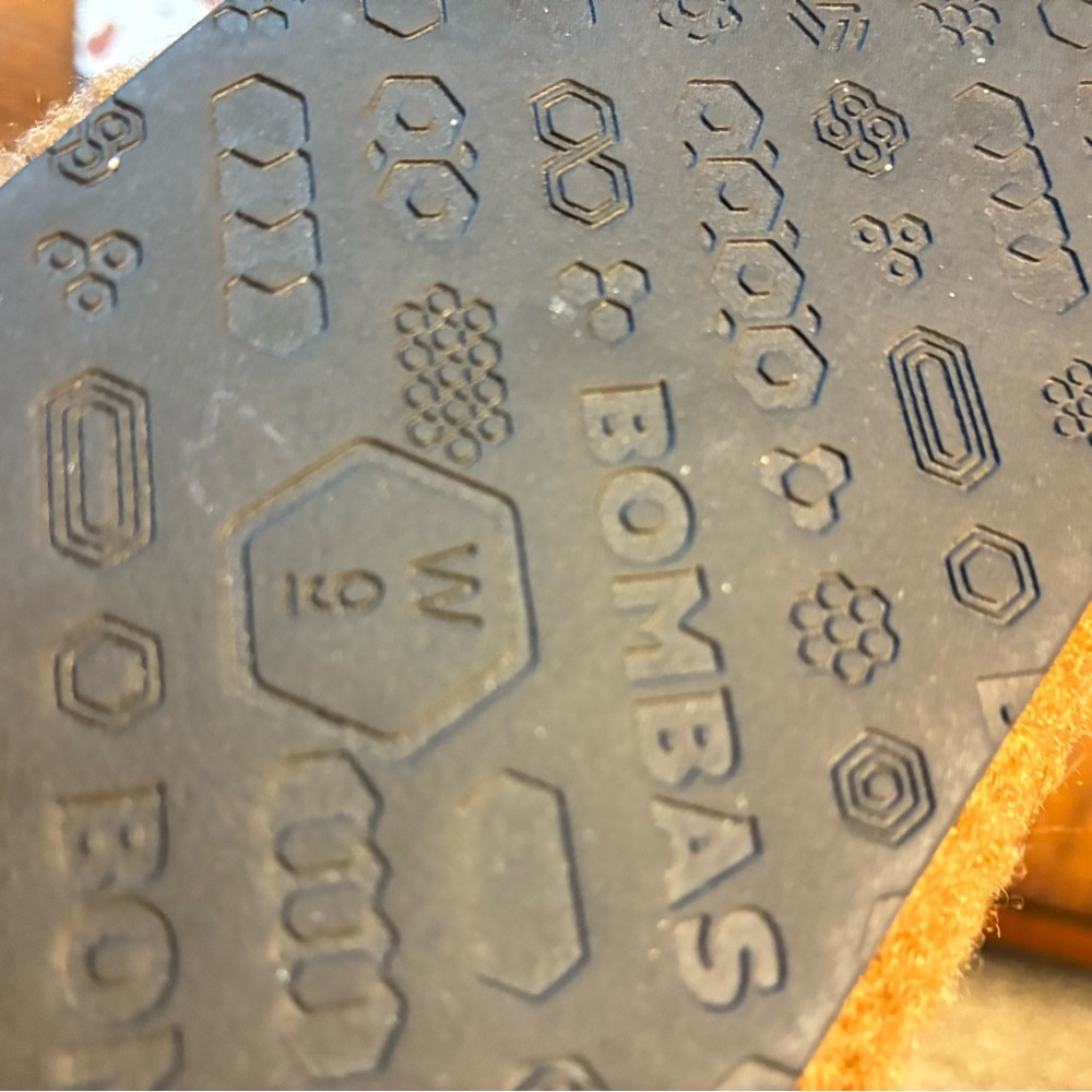 Bombas Women’s Sunday Slippers - Picture 4 of 6